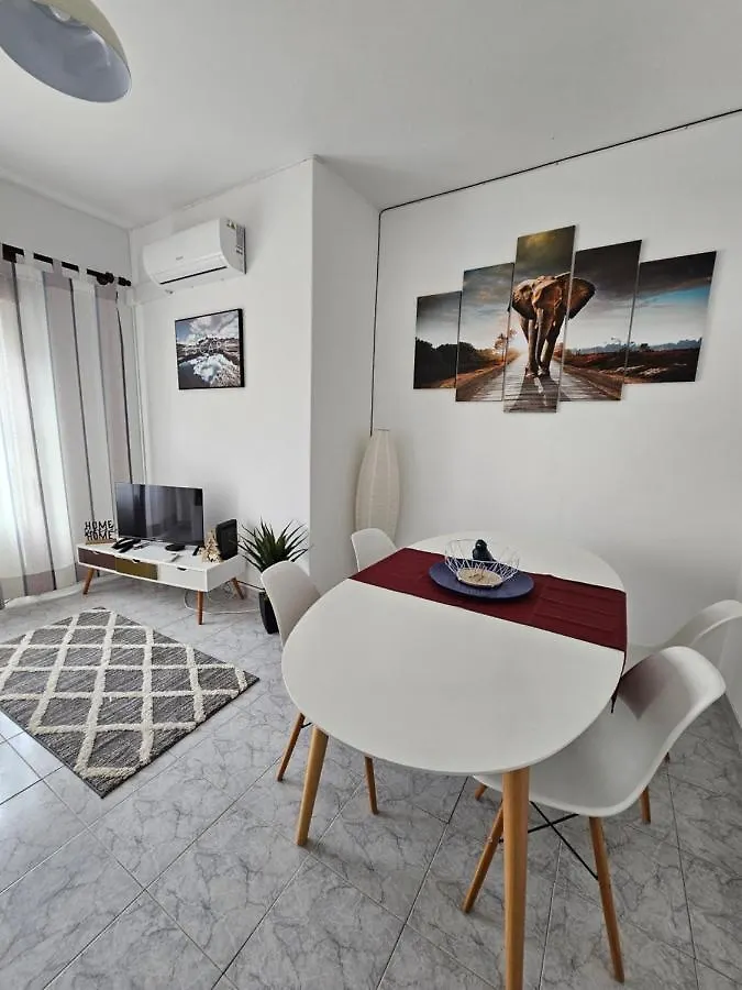 2 Bedroom T2 Apartment In Lagos Portugal